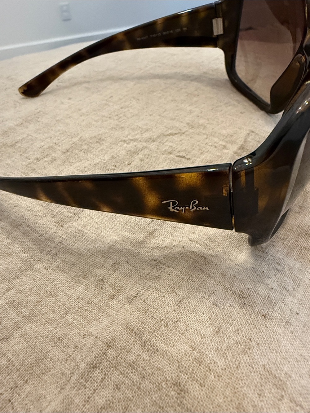 Ray-Ban Women's Oversized Tortoise Shell Sunglasses with Brown Lenses - Picture 3 of 5